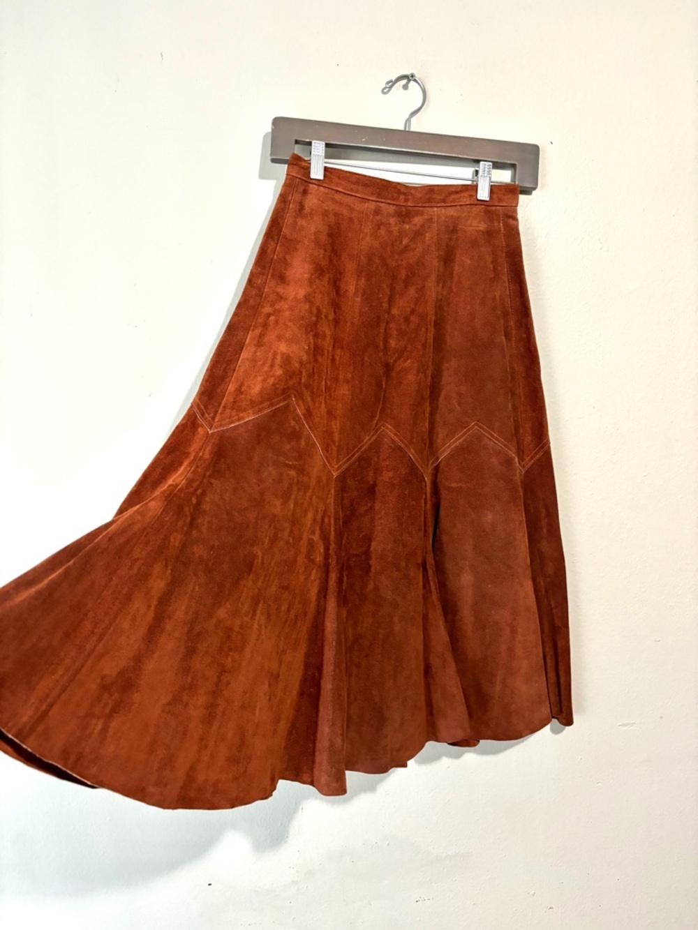 Vintage 70/80s Burnt Orange Suede Long A-Skirt Size 5/6 Western Cowgirl - Picture 3 of 9